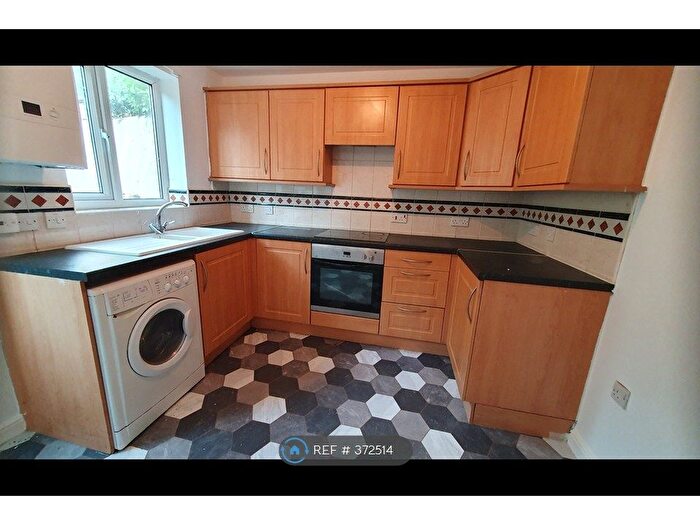 2 Bedroom Semi-Detached House To Rent In Cropton Road, Barnsley, S71