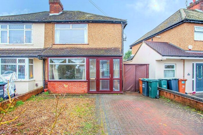 3 Bedroom Semi-Detached House To Rent In Harvey Road, Croxley Green, Rickmansworth, Hertfordshire, WD3