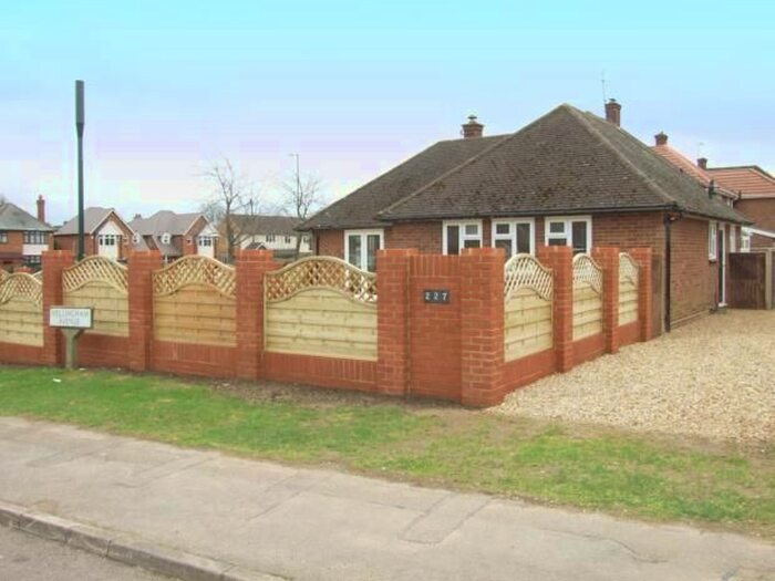 3 Bedroom Bungalow To Rent In Bedford Road, Hitchin, SG5