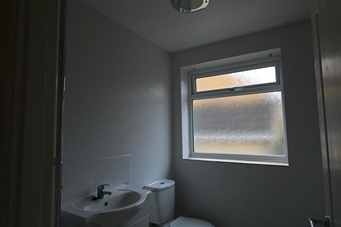 2 Bedroom Detached Bungalow To Rent In Champions Gardens, Beaminster, DT8