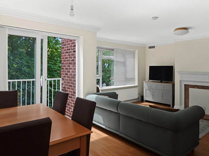 3 Bedroom Flat For Sale In Malcolm Way, E11