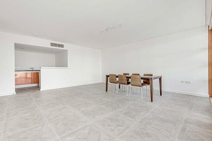 2 Bedroom Apartment To Rent In Falcon Wharf, Lombard Road, London, SW11