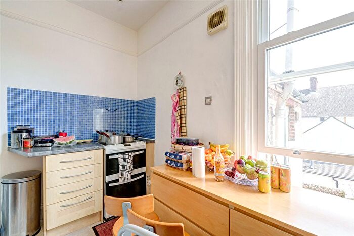 2 Bedroom Flat For Sale In Salisbury Road, Worthing, West Sussex, BN11