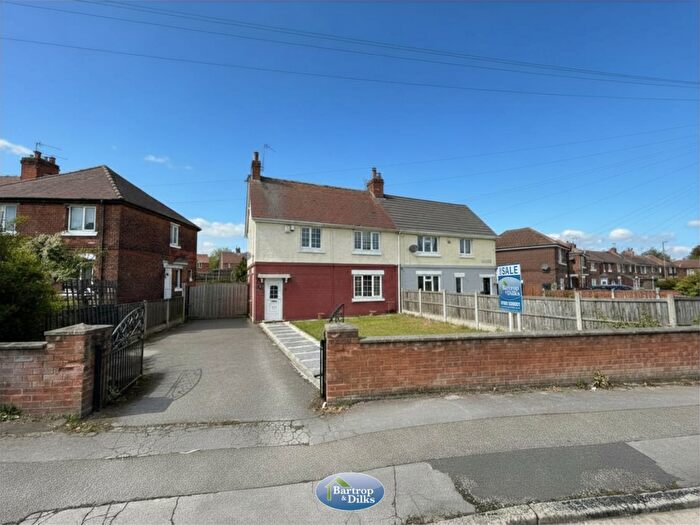 4 Bedroom Semi-Detached House For Sale In South Avenue, Worksop, S80