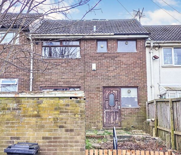 3 Bedroom Terraced House For Sale In Snowden Close, Leeds, LS13