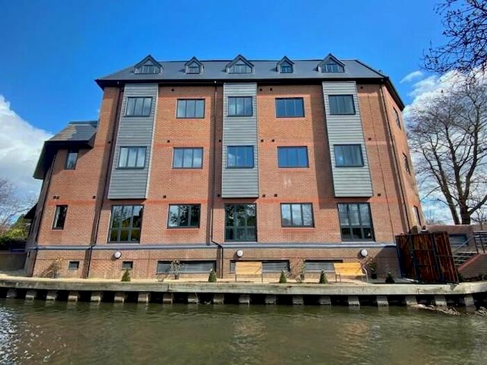 Studio To Rent In Cowley Road, Uxbridge, UB8