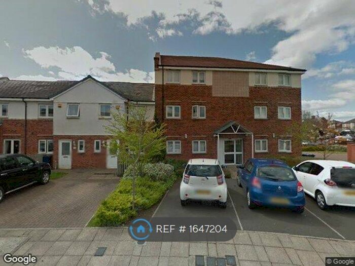 2 Bedroom Flat To Rent In Bittern Close, Dunston, NE11