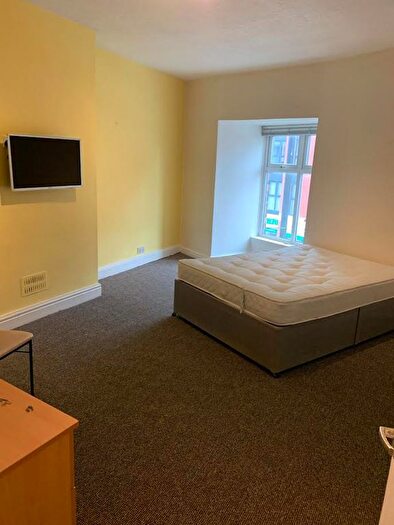 4 Bedroom Flat To Rent In Owens Park, Wilmslow Road, Fallowfield, Manchester, M14