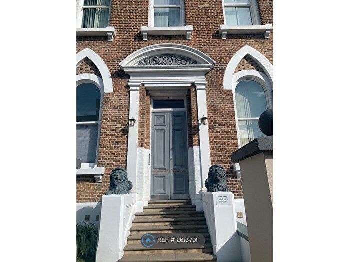 1 Bedroom Flat To Rent In Broadway, Sheerness, ME12
