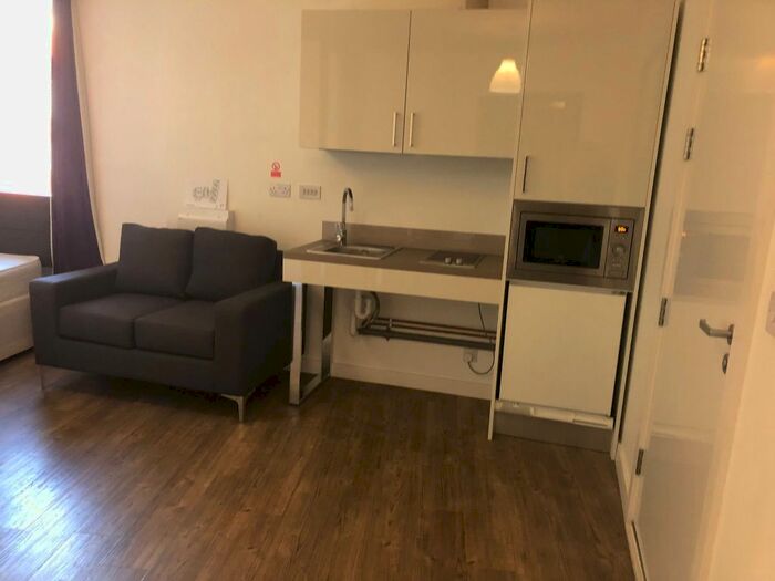 Studio To Rent In Moorfields, Liverpool, L2