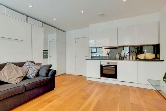 Studio To Rent In Barking Road, Canning Town, London, E16