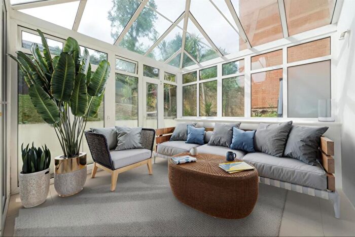 3 Bedroom Apartment To Rent In Upper Park Road, , Belsize Park, NW3