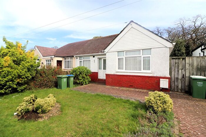 2 Bedroom Bungalow For Sale In Oakdene Avenue, Northumberland Heath, Kent, DA8