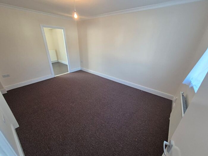 3 Bedroom Terraced House To Rent In Brimsdown Avenue, Enfield, EN3