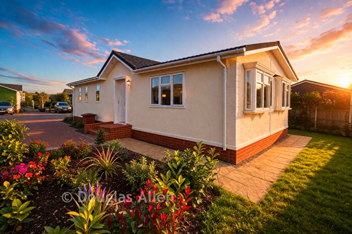 2 Bedroom Park Home For Sale In Two Bed Park Home, Mayphil Park, Hawk Hill, Battlesbridge, Essex, SS11