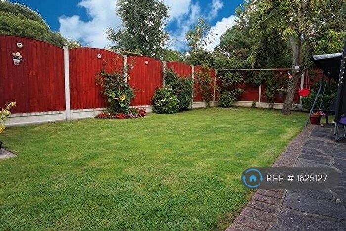 3 Bedroom Terraced House To Rent In Byron Way, Romford, RM3