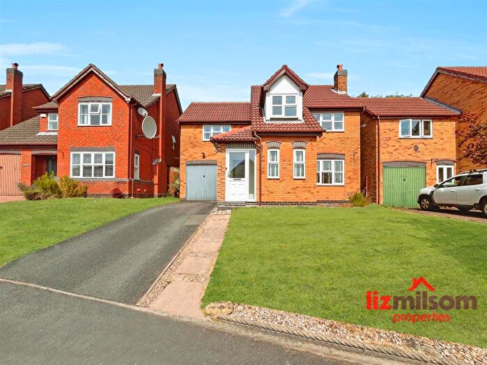 4 Bedroom Detached House For Sale In Wetherel Road, Burton-On-Trent, DE15