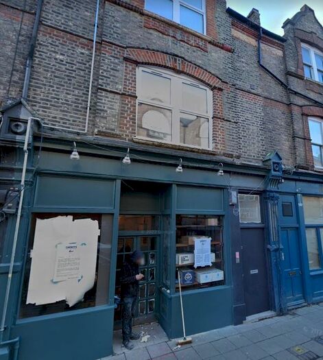 2 Bedroom Flat To Rent In Park Road, London, SE25