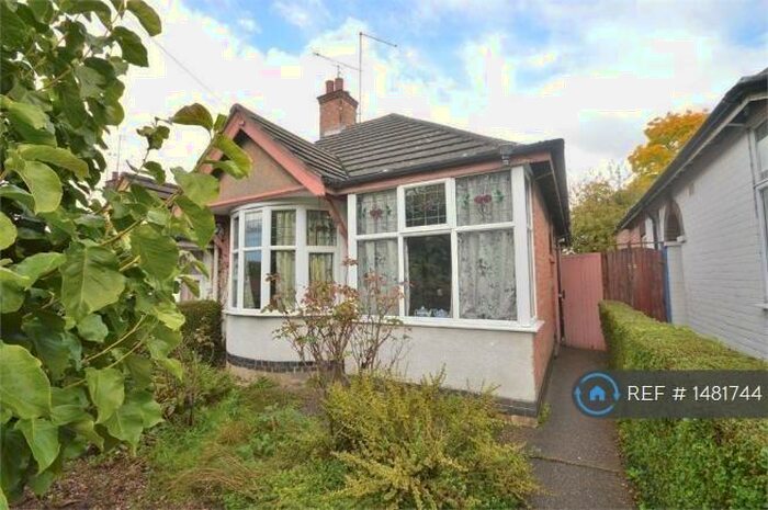3 Bedroom Bungalow To Rent In Masefield Way, Northampton, NN2