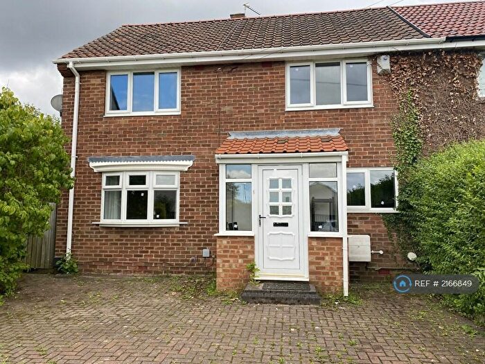 3 Bedroom Semi-Detached House To Rent In West Farm Wynd, Newcastle Upon Tyne, NE12