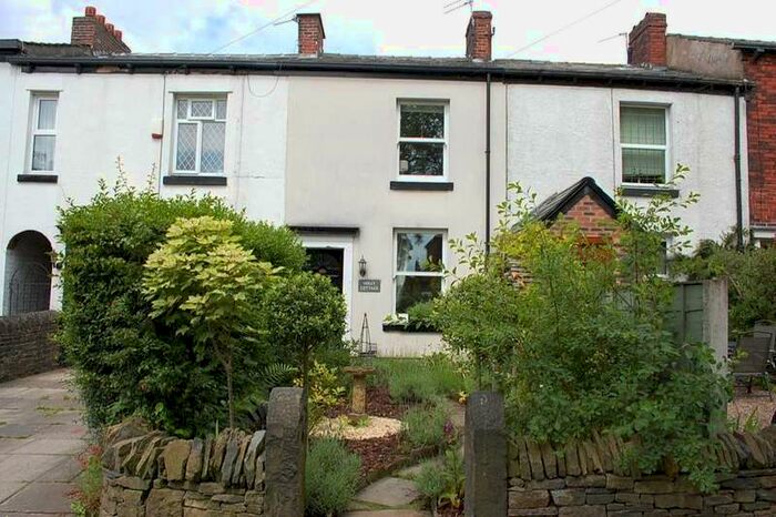 2 Bedroom Terraced House To Rent In Kings Road, Ashton-under-lyne, OL6