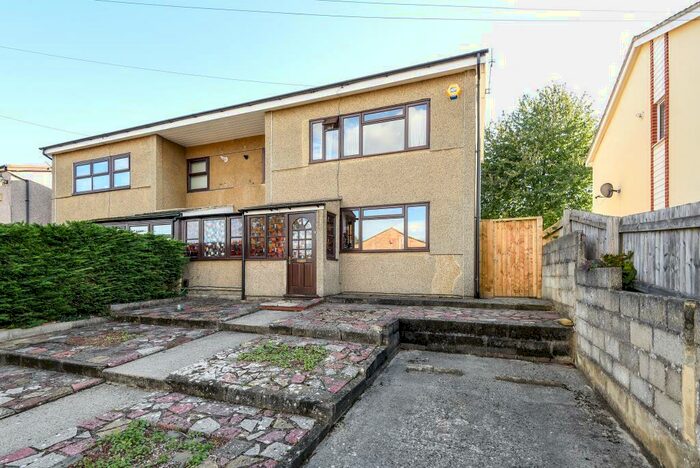3 Bedroom Semi-Detached House To Rent In Headington, Oxford, OX3