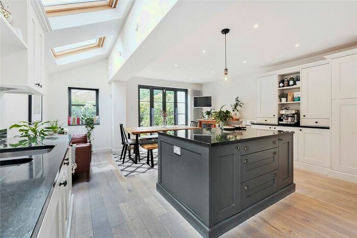 5 Bedroom Semi-Detached House To Rent In Geraldine Road, London, SW18