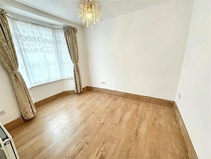 3 Bedroom Terraced House To Rent In Holness Road, Stratford, E15