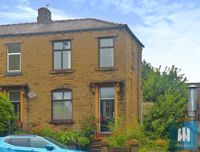 2 Bedroom Apartment To Rent In New Hey Road, Marsh, Huddersfield, HD3
