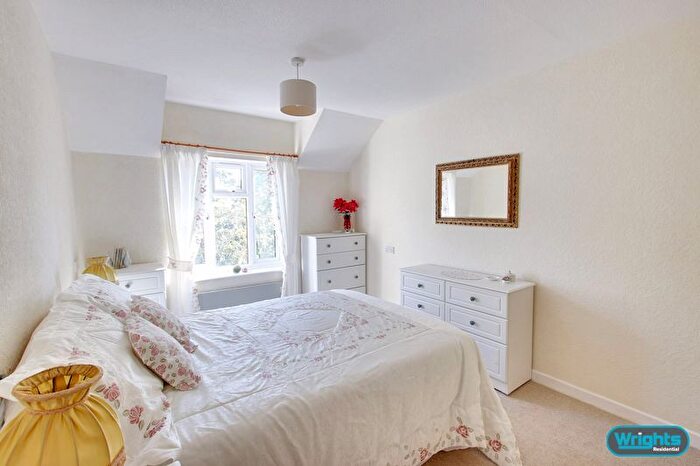 1 Bedroom Flat For Sale In Polebarn Road, Trowbridge, BA14
