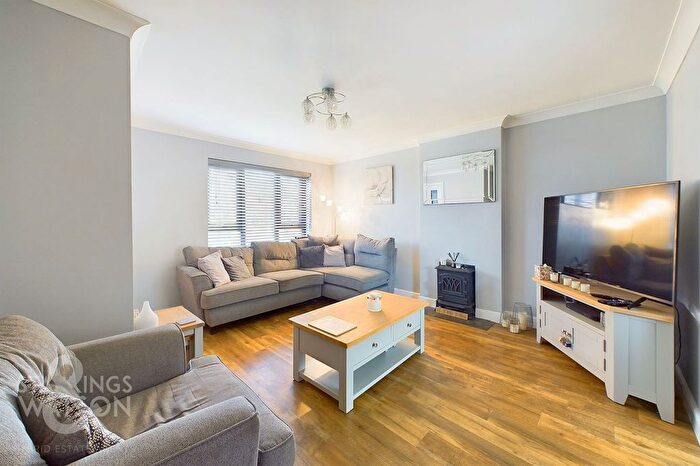 4 Bedroom Semi-detached House For Sale In Gunton Road, Loddon, Norwich, NR14