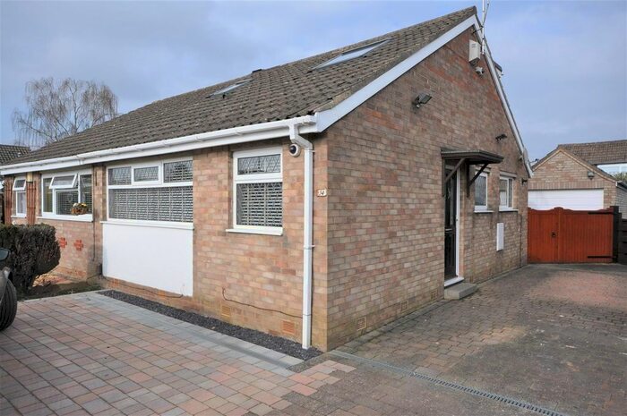 3 Bedroom Semi-Detached Bungalow To Rent In Chantry Close, York, YO24