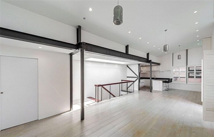 3 Bedroom Detached House To Rent In Montaigne Close, London, SW1P