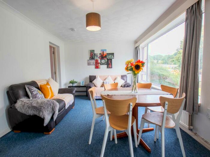 6 Bedroom House To Rent In Tenterden Drive, Canterbury, Kent, CT2