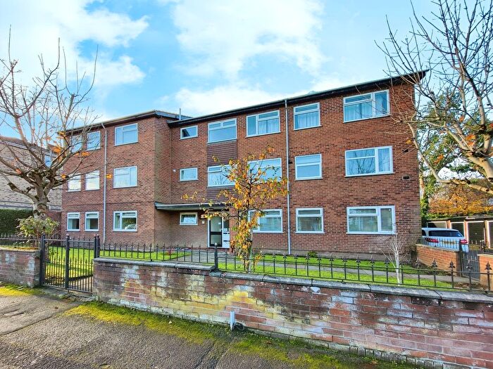 2 Bedroom Flat For Sale In Hazel Road, Altrincham, Greater Manchester, WA14