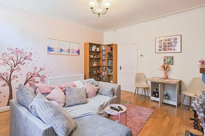 2 Bedroom Terraced House For Sale In Dawlish Avenue, Leeds, LS9