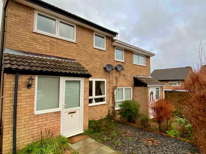 3 Bedroom Semi-Detached House To Rent In Polstead Close, Stowmarket, IP14