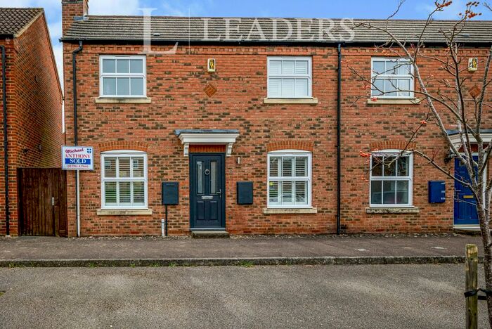 2 Bedroom End Of Terrace House To Rent In Trebah Square, Aylesbury, HP19