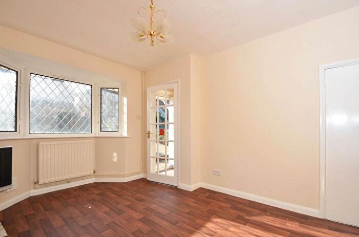 2 Bedroom House To Rent In Vernon Way, Guildford, , Guildford, GU2