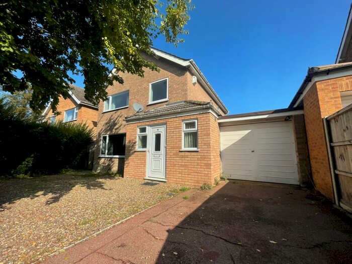 4 Bedroom House To Rent In The Street, Brundall, Norwich, NR13