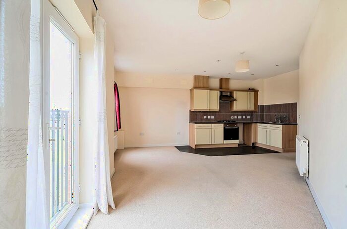 1 Bedroom Flat For Sale In Lilac Lodge, Larch Road, Selby, YO8