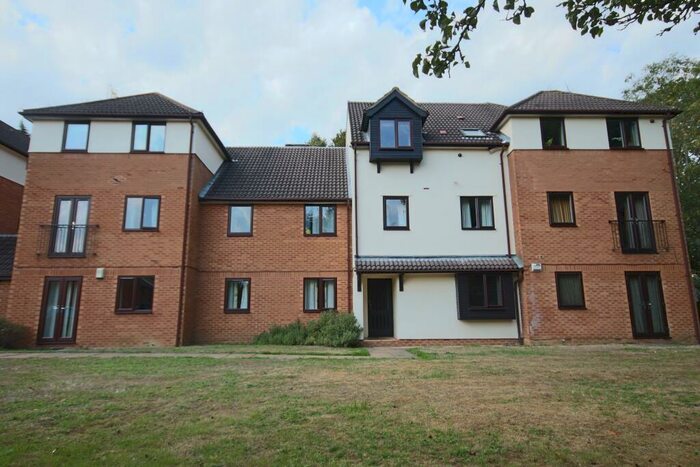 2 Bedroom Apartment To Rent In Boyndon Road Maidenhead Berkshire, SL6