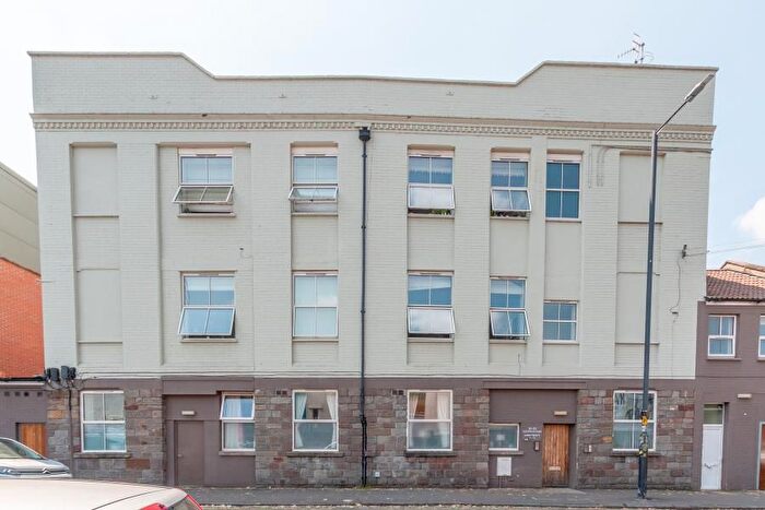 2 Bedroom Flat To Rent In Duckmoor Road, Bristol, BS3