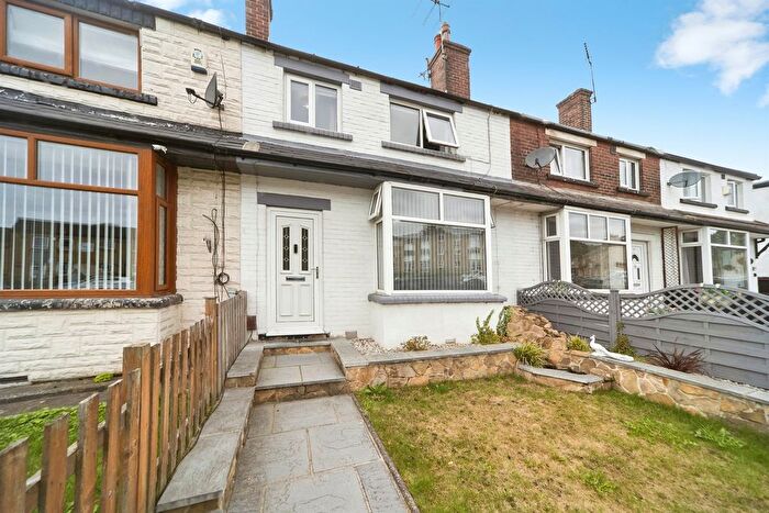 3 Bedroom Terraced House For Sale In Keighley Road, Bingley, BD16