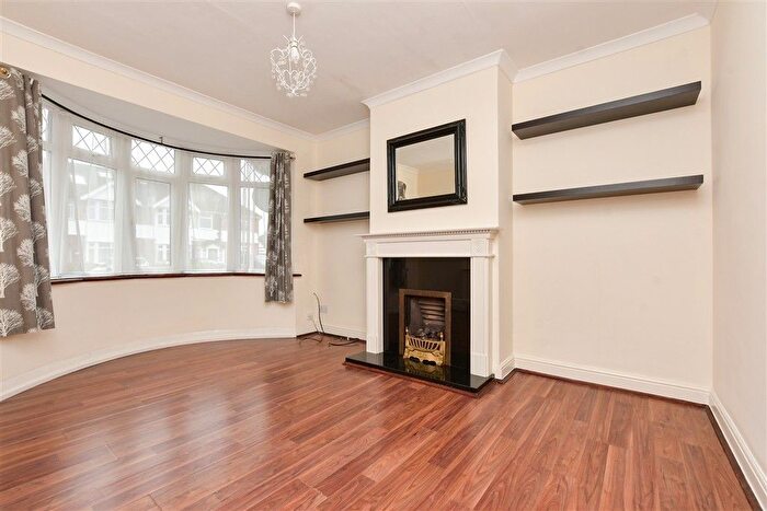 2 Bedroom Semi-detached Bungalow For Sale In Newington Road, Ramsgate, Kent, CT12