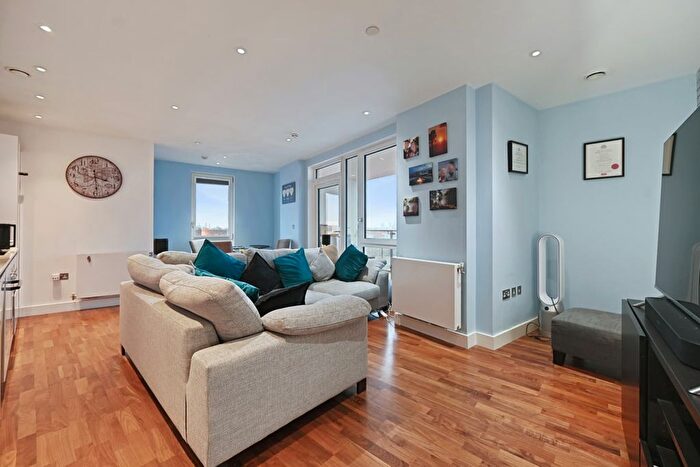 2 Bedroom Flat For Sale In Bellville House, London, SE10