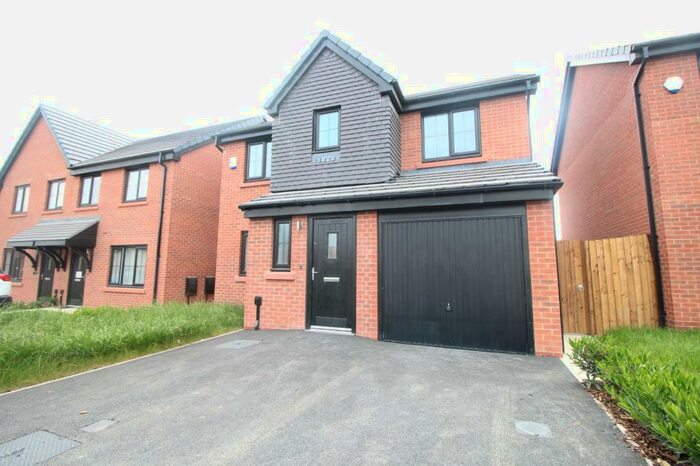 4 Bedroom Detached House To Rent In Silk Mill Street, Worsley, Manchester, Greater Manchester, M28