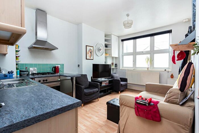 1 Bedroom Flat To Rent In Wilmot Street, Bethnal Green, E2
