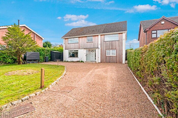 4 Bedroom Detached House For Sale In Romney, Furnace Lane, Tunbridge Wells, TN3