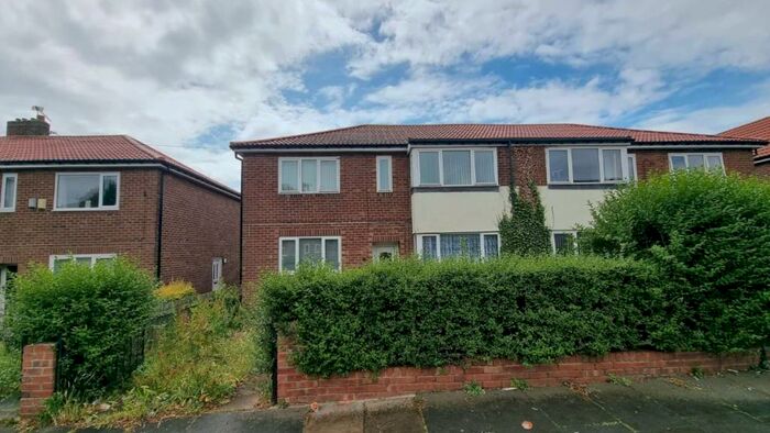 2 Bedroom Flat To Rent In Haughton Crescent, West Denton, Newcastle Upon Tyne, NE5
